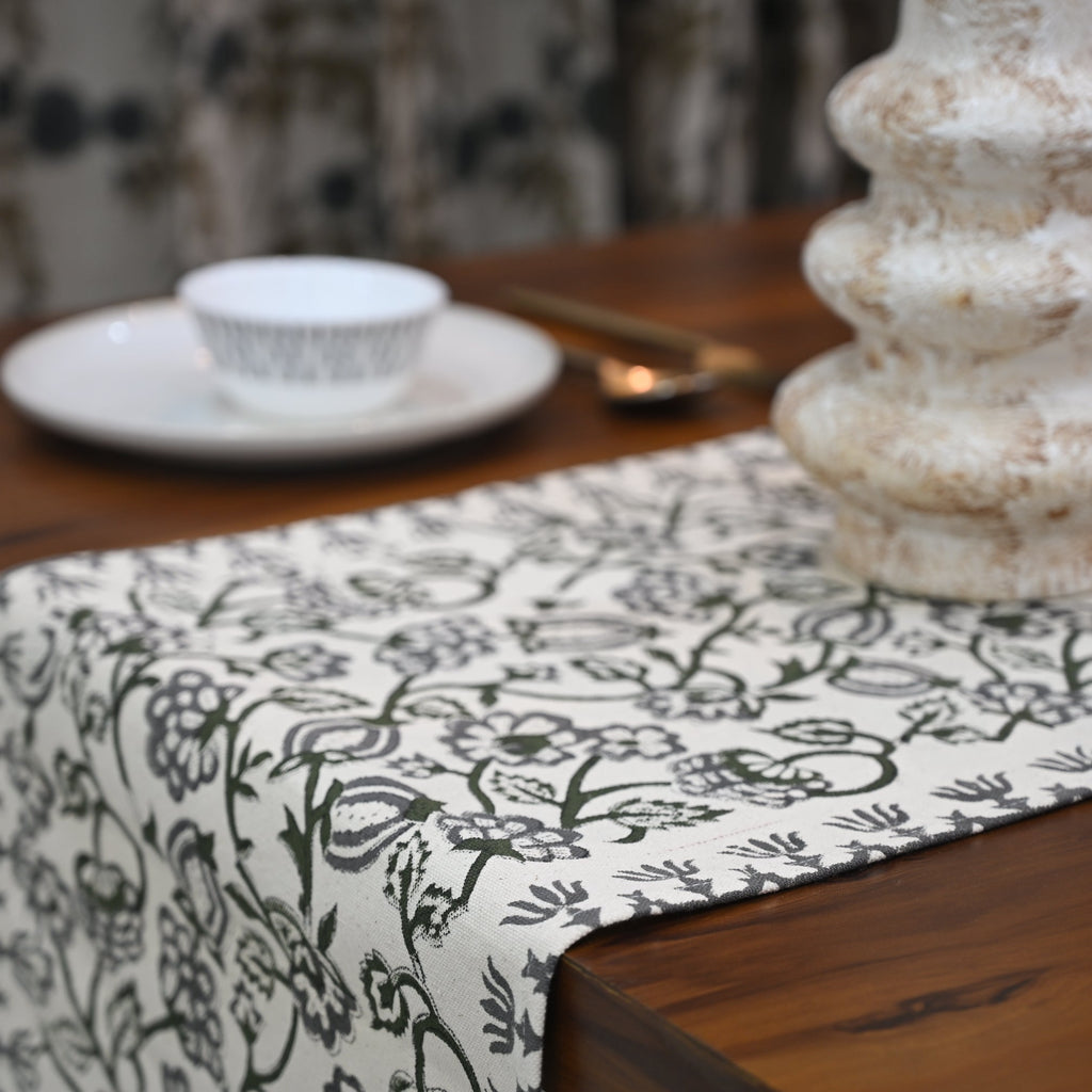 Aroiv Forest Green Cotton Table Runner