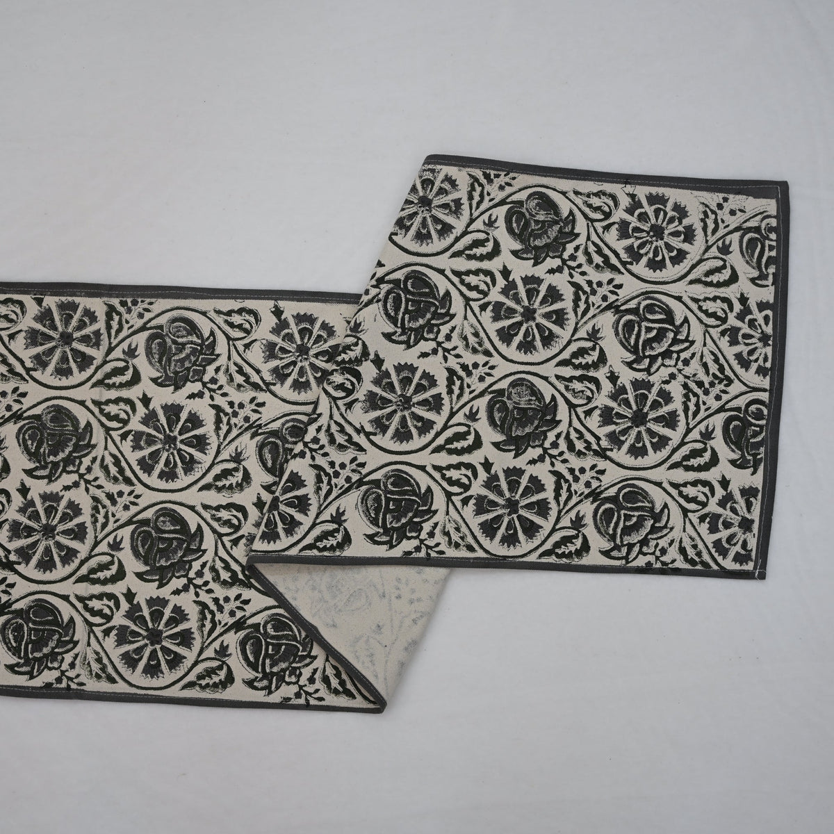 Aroim Oatmeal Cotton Table Runner