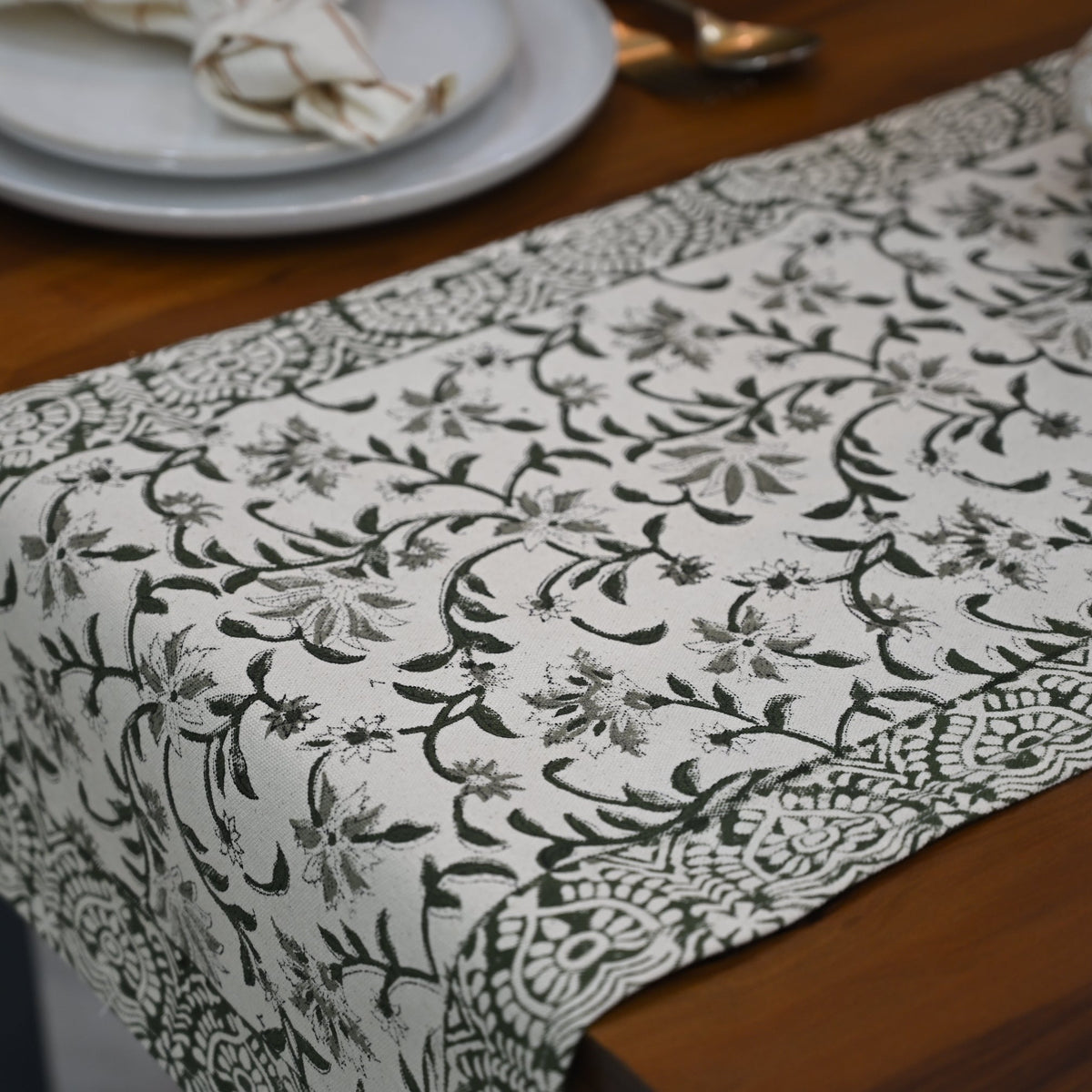 Aroil Olive Cotton Table Runner