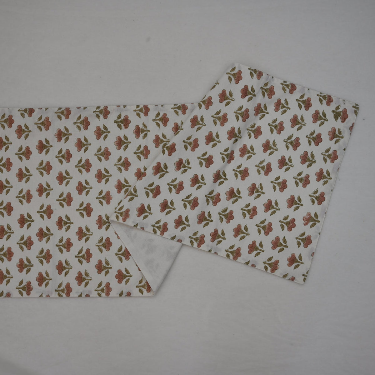 Niros  Dusty Cotton Table Runner