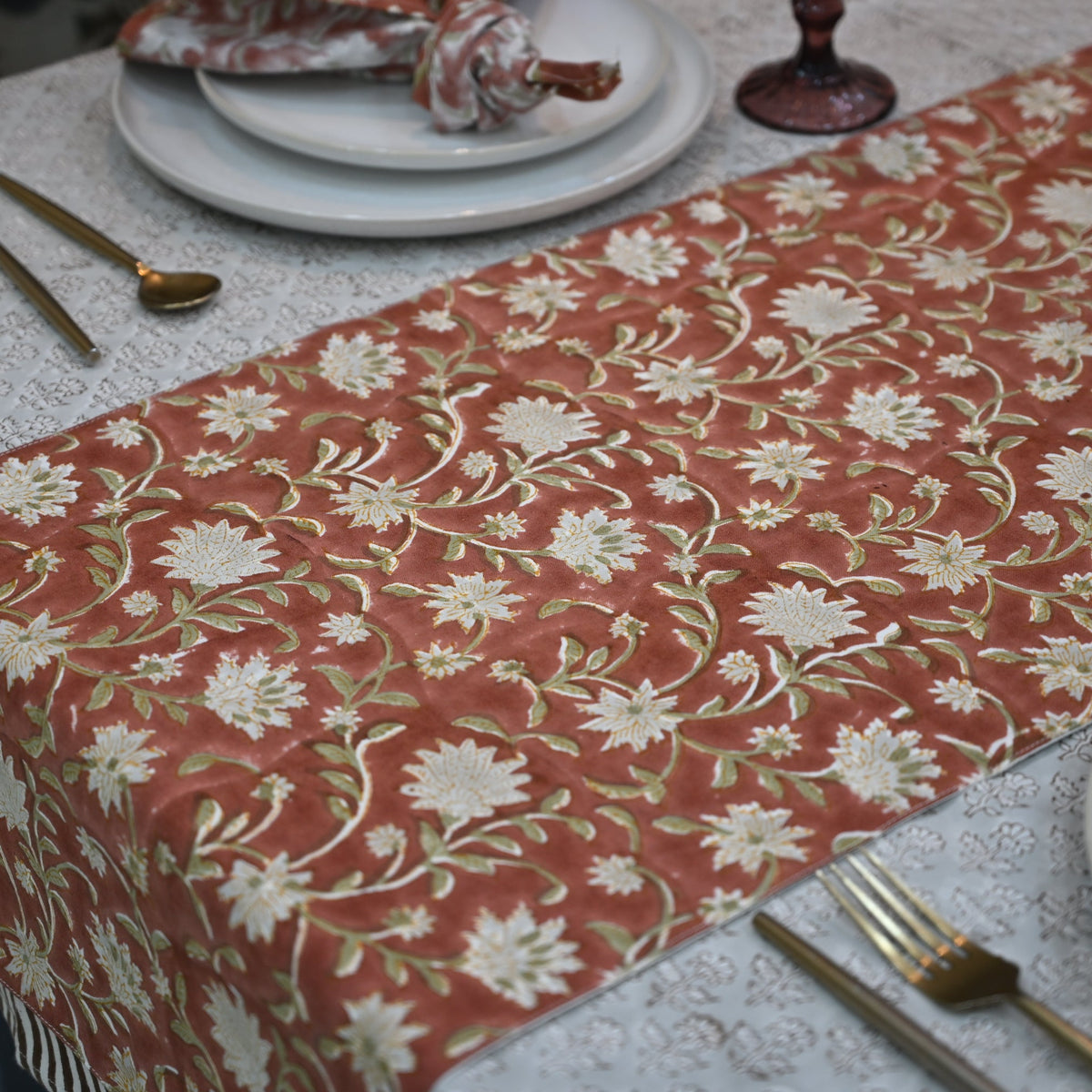As Sen Red Cotton Table Runner