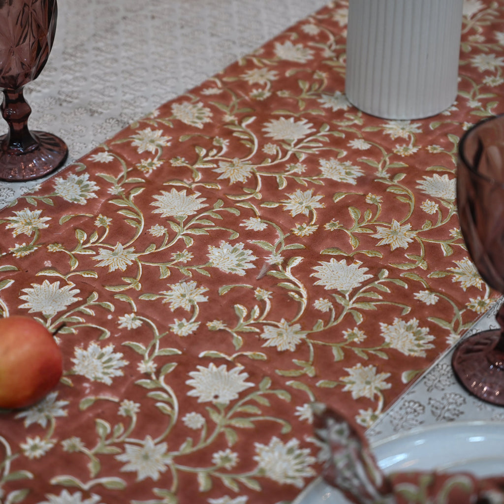 As Sen Red Cotton Table Runner