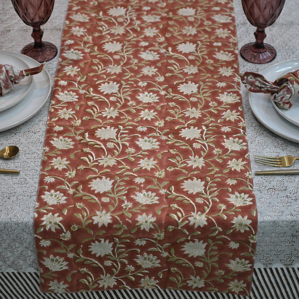As Sen Red Cotton Table Runner