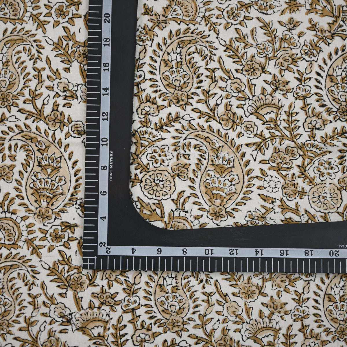 Noah Floral Paisley Dinner Napkin
