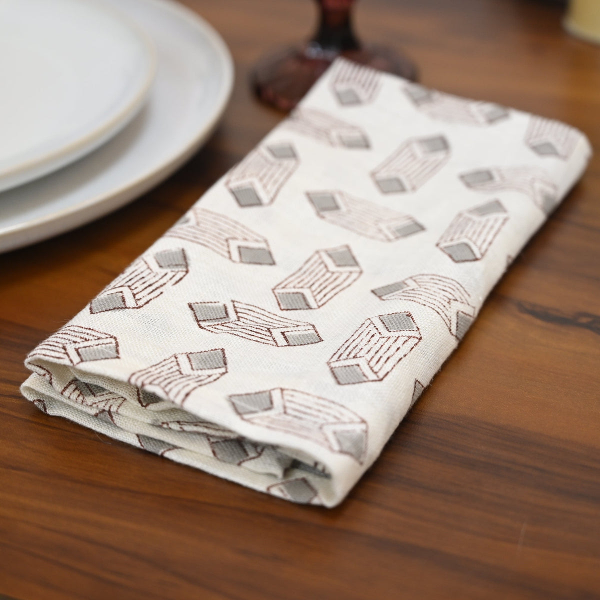 Colton Motif Linen Dinner Napkin