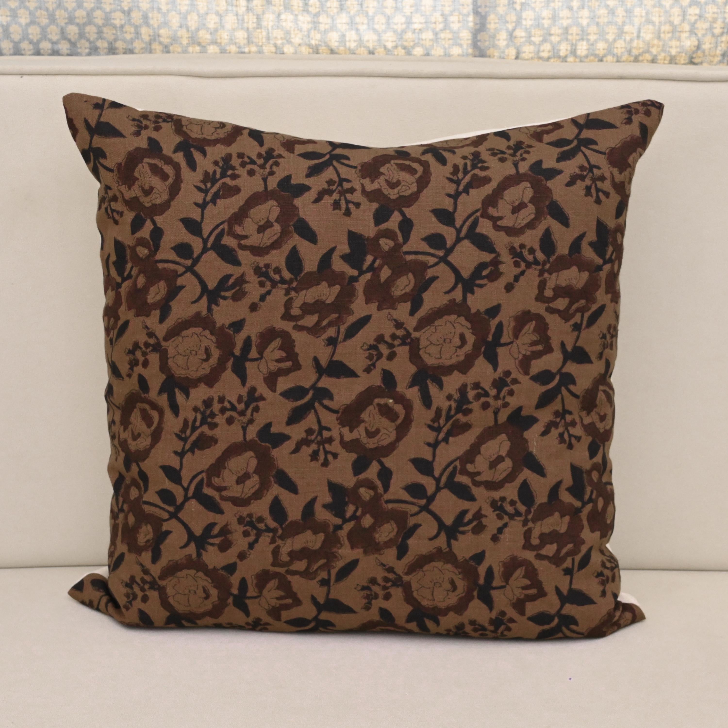 English Rose Linen Pillow Cover